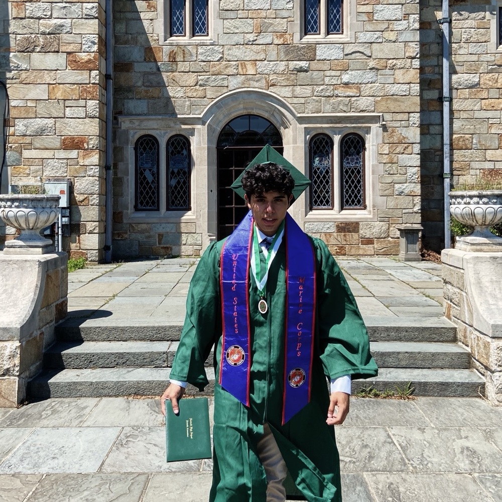 Meet your Posher, Davis